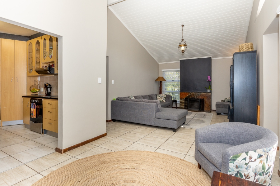 4 Bedroom Property for Sale in Stellenridge Western Cape